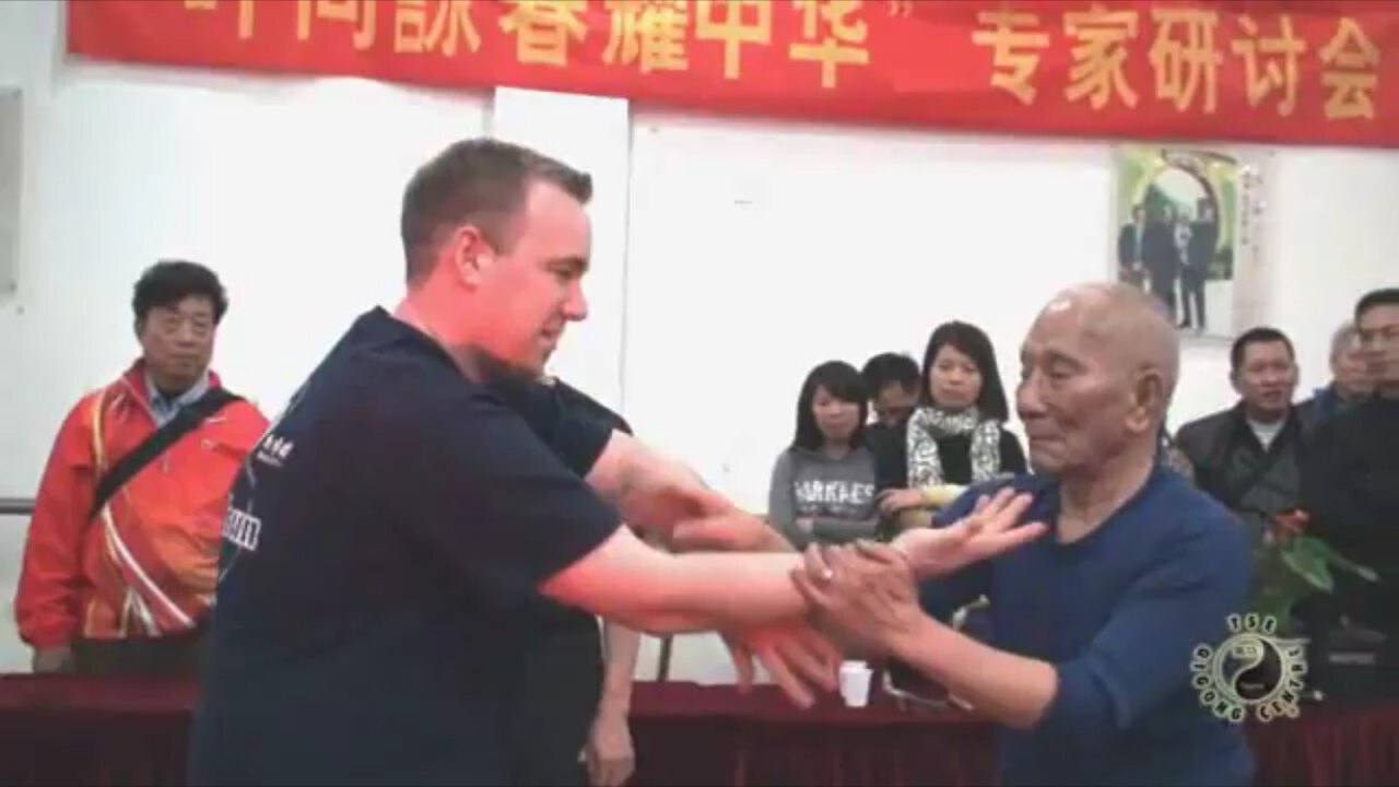 Chi Sau avec le Grand Maitre Ip Chun